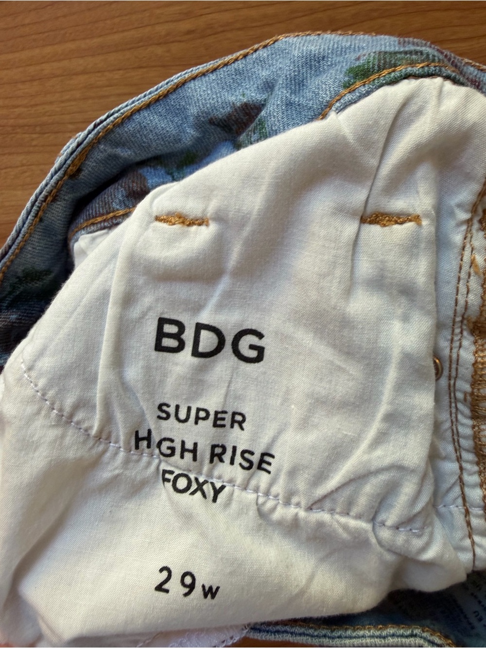 BDG Urban Outfitters Floral Super High Rise Foxy Rose Print Denim Jean Shorts - Picture 4 of 4